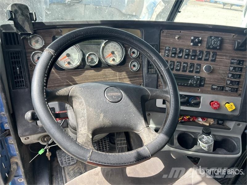 Freightliner Coronado 122SD 中古トラクターヘッド | トレーラーヘッド
