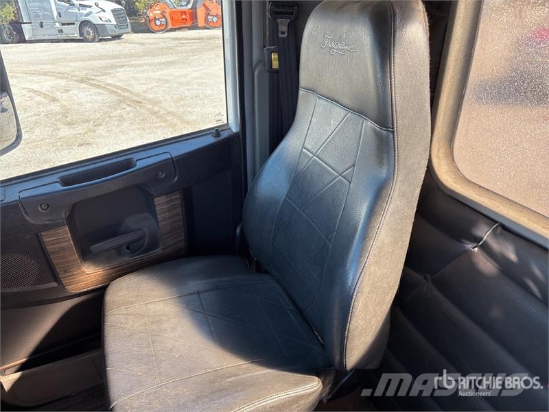 Freightliner Coronado 122SD Tractores (camiões)
