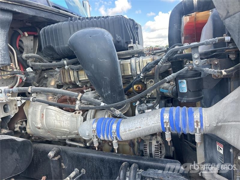 Freightliner Coronado 4x2 Winch Truck Bergungsfahrzeuge