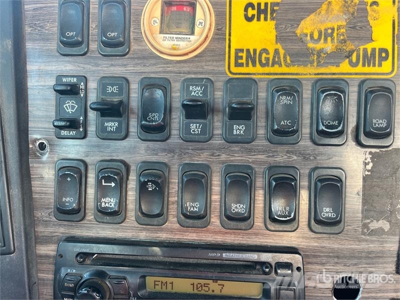 Freightliner Coronado SD 6x4 T/A Day Cab Truck Tractor Tractores (camiões)