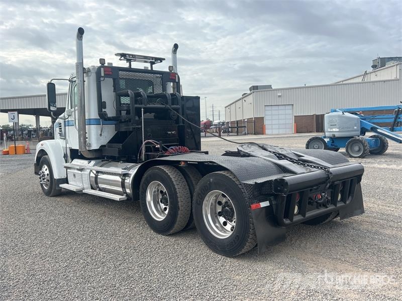Freightliner Coronado 122SD 6x4 Winch Truck 救援车