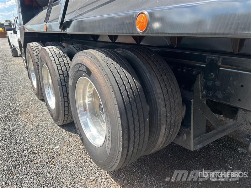 Freightliner Coronado 122 8x4 Tri/A Dump Truck Kiper tovornjaki