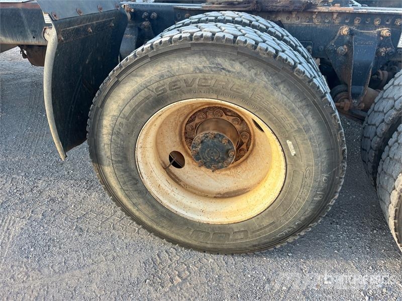Freightliner Coronado SD 6x4 T/A Day Cab Truck Tractor Tractores (camiões)