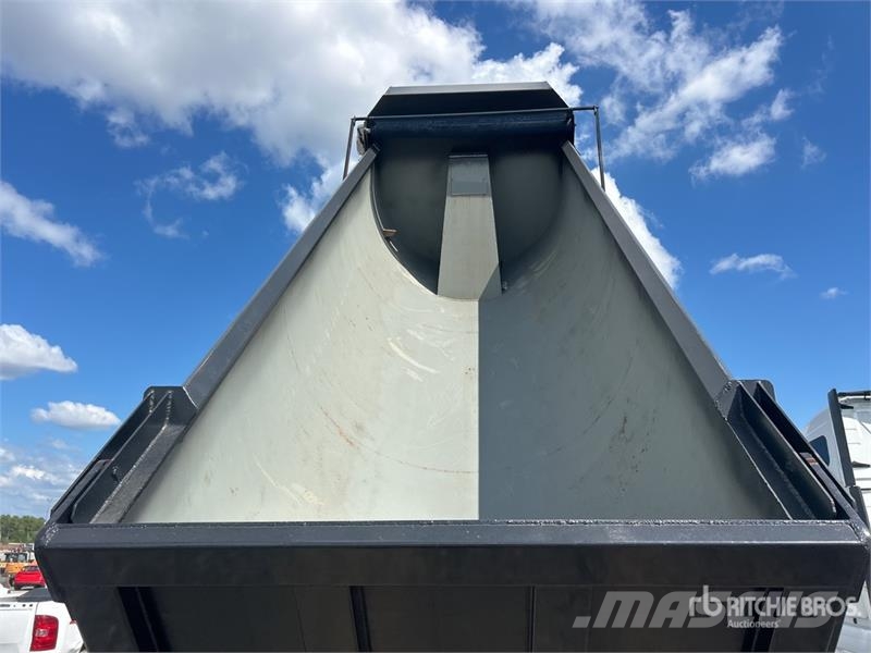Freightliner Coronado 122 8x4 Tri/A Dump Truck Kiper tovornjaki