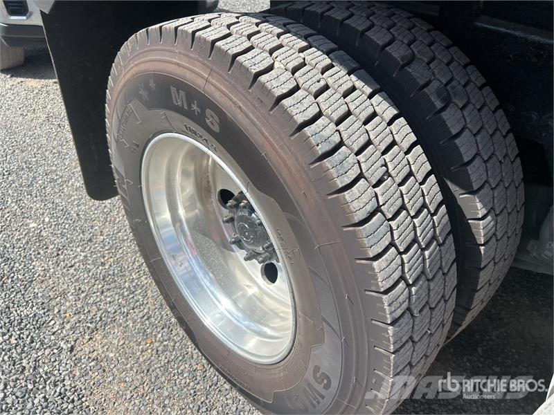 Freightliner Coronado 122 8x4 Tri/A Dump Truck Kiper tovornjaki