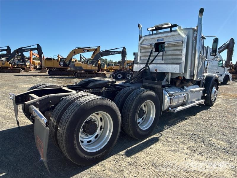 Freightliner Coronado 122 Tractores (camiões)