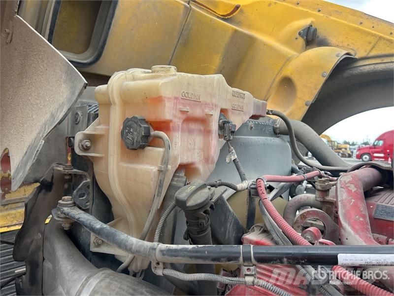 Freightliner Coronado 122 Vlačilci