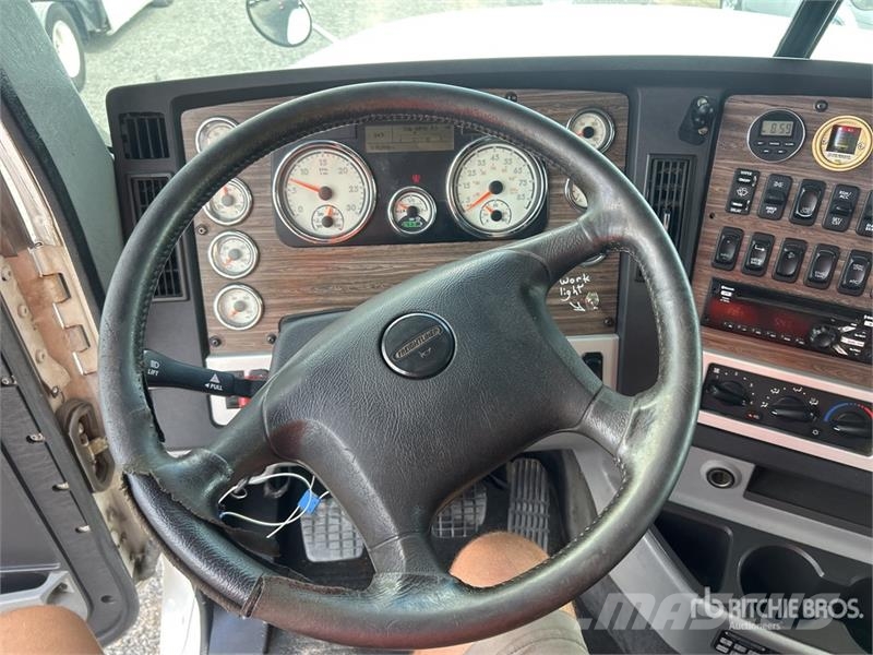 Freightliner Coronado 122 8x4 Tri/A Dump Truck Kiper tovornjaki