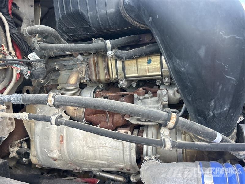 Freightliner Coronado 4x2 Winch Truck Bergungsfahrzeuge