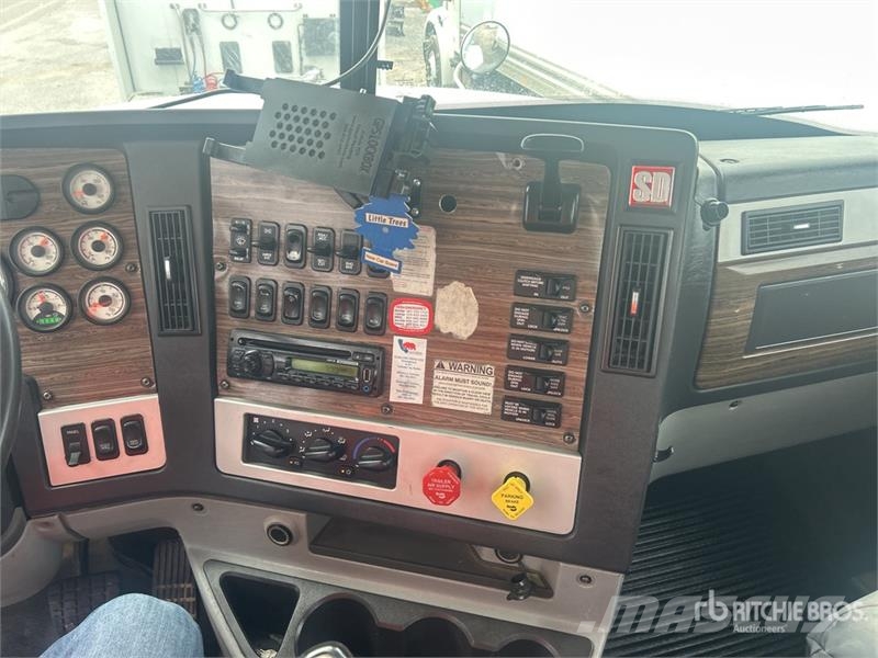 Freightliner Coronado 122SD 6x4 Winch Truck 救援车
