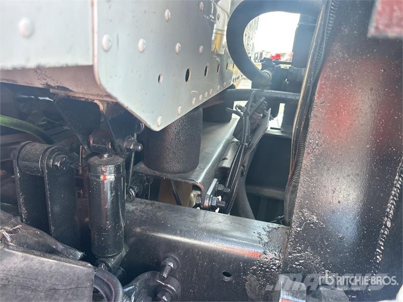 Freightliner Coronado 4x2 Winch Truck Bergungsfahrzeuge