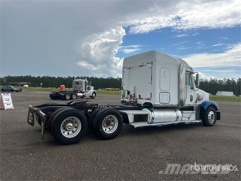 Freightliner Coronado 132 T/A Sleeper Truck Tractor 中古トラクターヘッド | トレーラーヘッド
