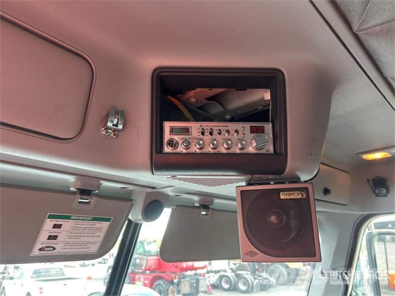 Freightliner Coronado 122 8x4 Tri/A Dump Truck Kiper tovornjaki