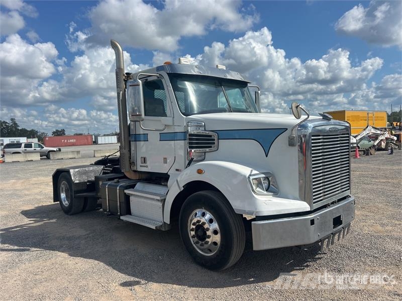 Freightliner Coronado 4x2 Winch Truck Bergungsfahrzeuge
