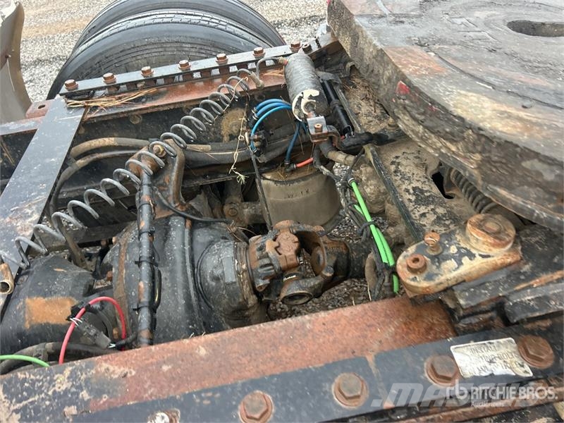 Freightliner Coronado 122SD Тягачі