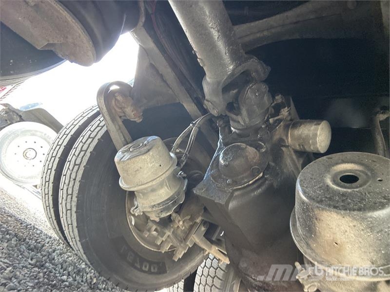 Freightliner Coronado 122 8x4 Tri/A Dump Truck Kiper tovornjaki