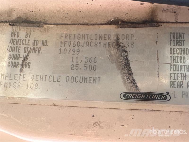 Freightliner FL 60 شاحنات مسطحة/مفصلية الجوانب