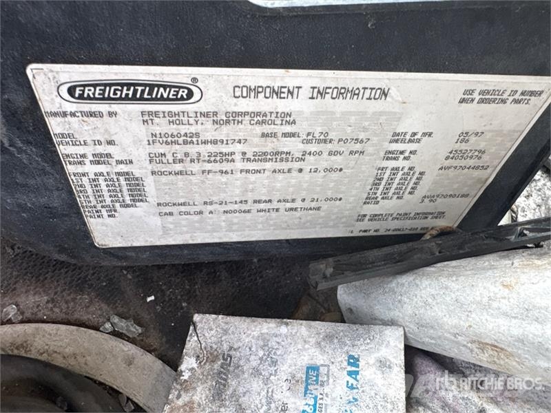 Freightliner FL 70 Camiones cisterna