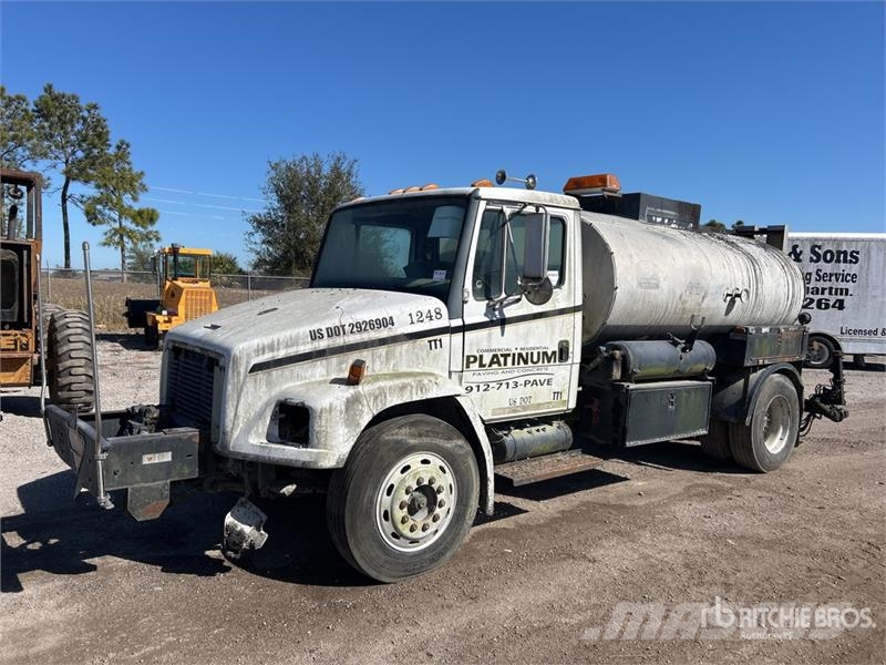 Freightliner FL 70 Säiliöautot