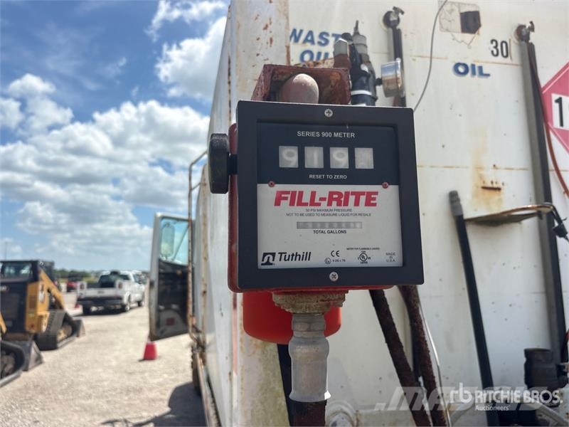 Freightliner FL 70 Camiones cisterna