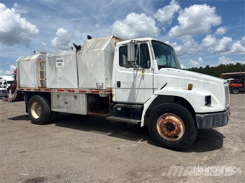 Freightliner FL 70 Camiones cisterna