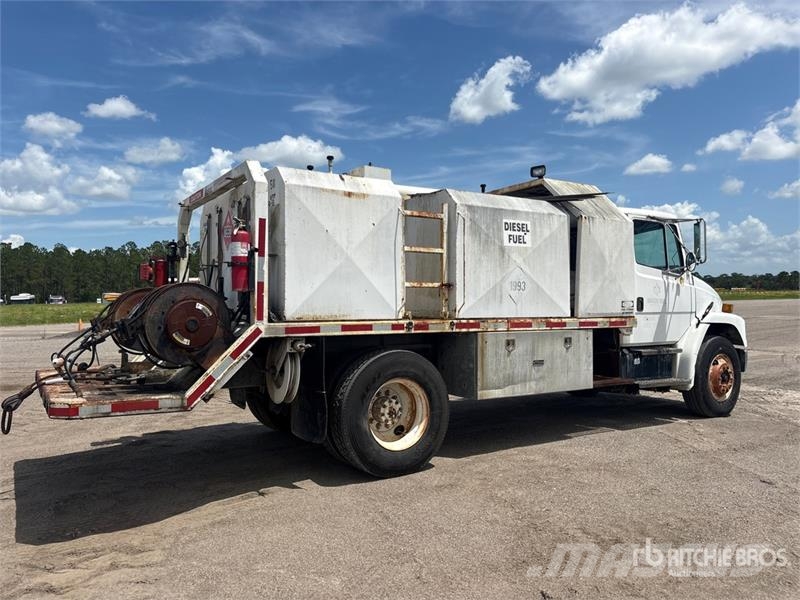 Freightliner FL 70 Camiones cisterna