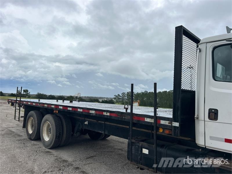 Freightliner FL80 6x4 Flatbed Truck Kamioni sa otvorenim sandukom