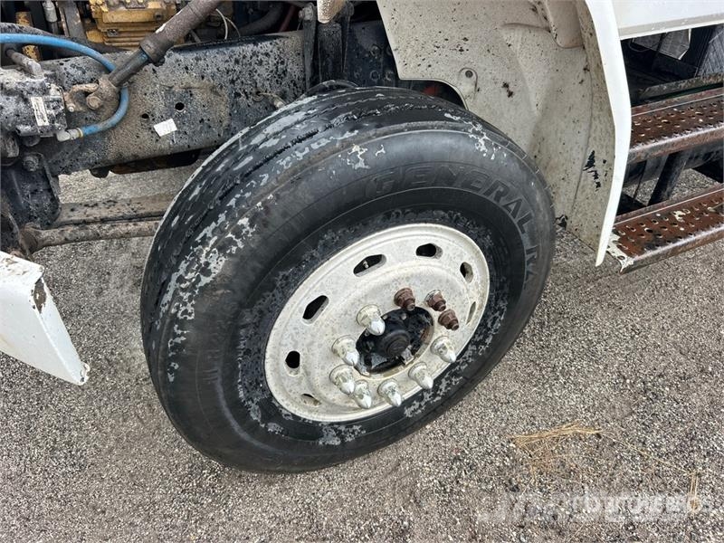 Freightliner FL80 6x4 Flatbed Truck Kamioni sa otvorenim sandukom