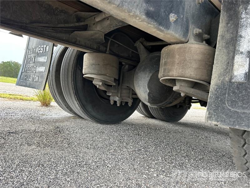 Freightliner FL80 6x4 Flatbed Truck Kamioni sa otvorenim sandukom