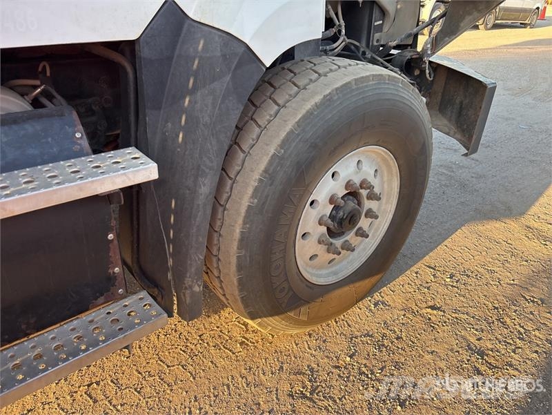 Freightliner LW100 BBL VT - LV on Freightliner 114SD 8x4 Vacuum Vakuumski tovornjaki