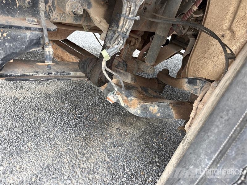 Freightliner M2 Camiones de cama baja