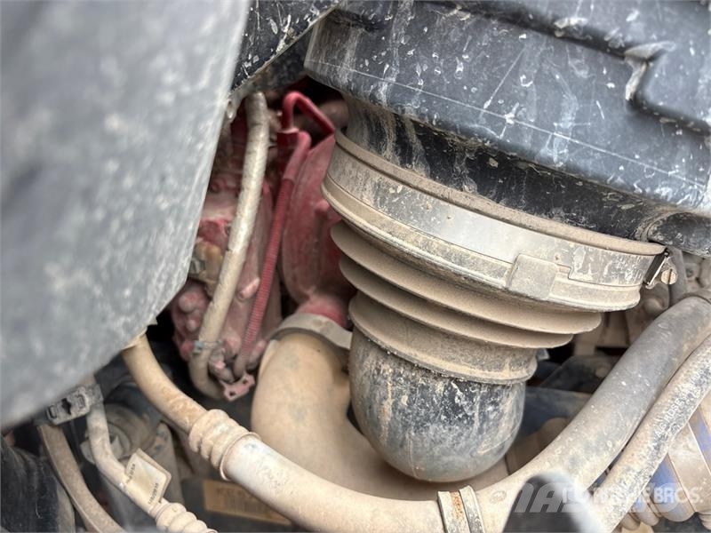 Freightliner M2 Camiones de cama baja