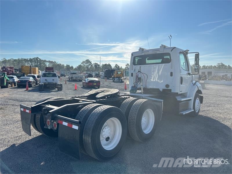Freightliner M2 Camiones tractor