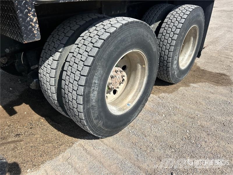 Freightliner M2 106 Camiões de sonda de perfuração móvel