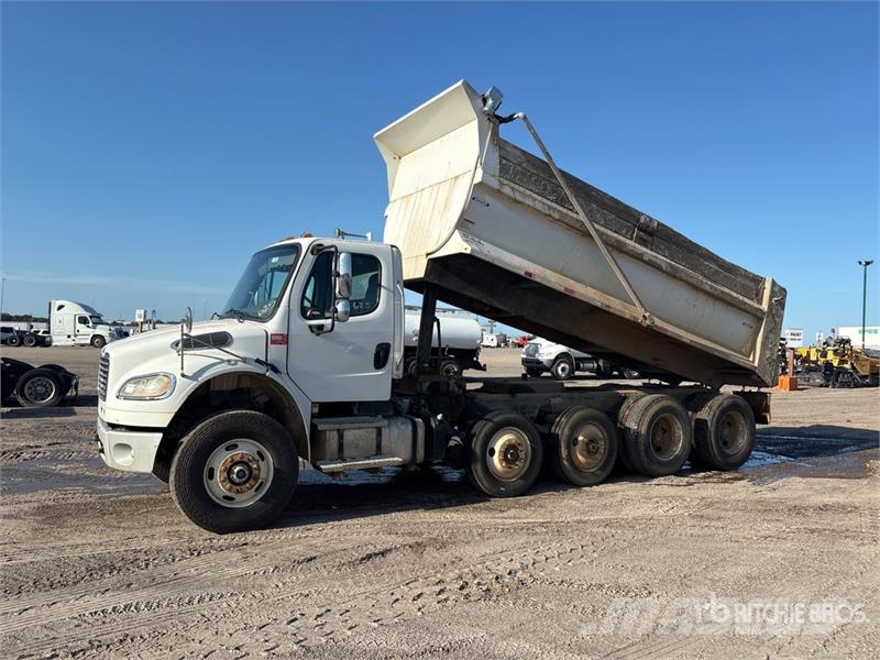 Freightliner M2 106 傾卸式卡車