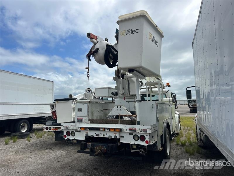 Freightliner M2 106 Truck mounted aerial platforms
