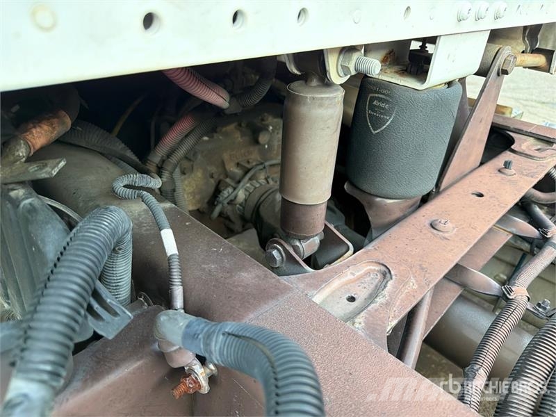 Freightliner M2 106 Camiones portacoches
