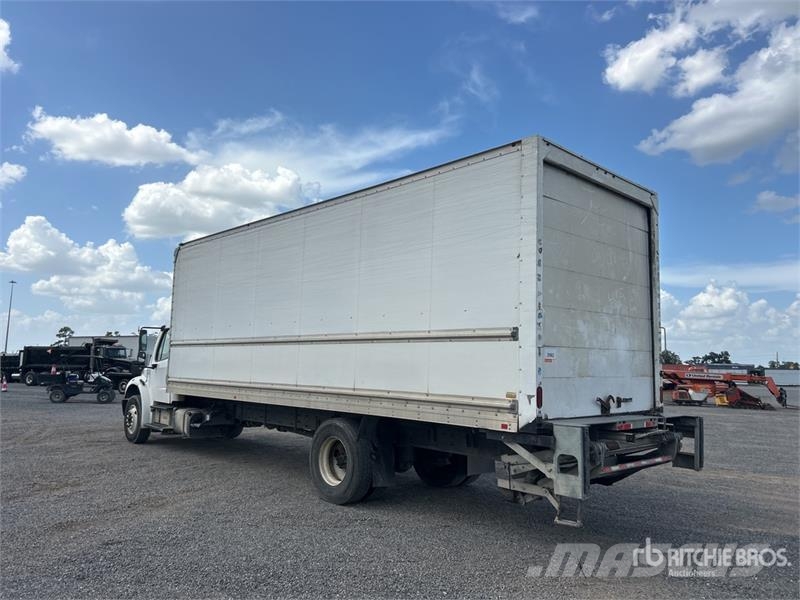 Freightliner M2 106 Camion cassonati