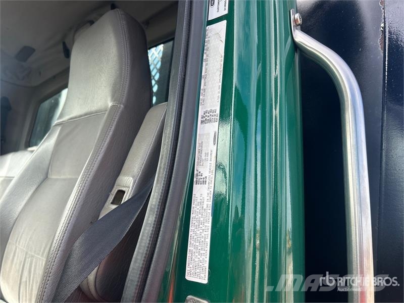 Freightliner M2 106 Platte bakwagens