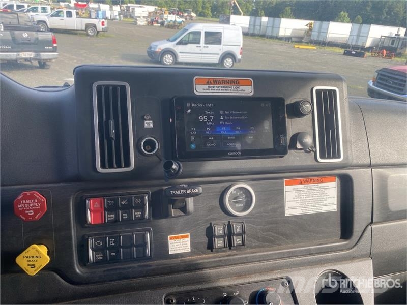 Freightliner M2 106 Portaalsysteem vrachtwagens