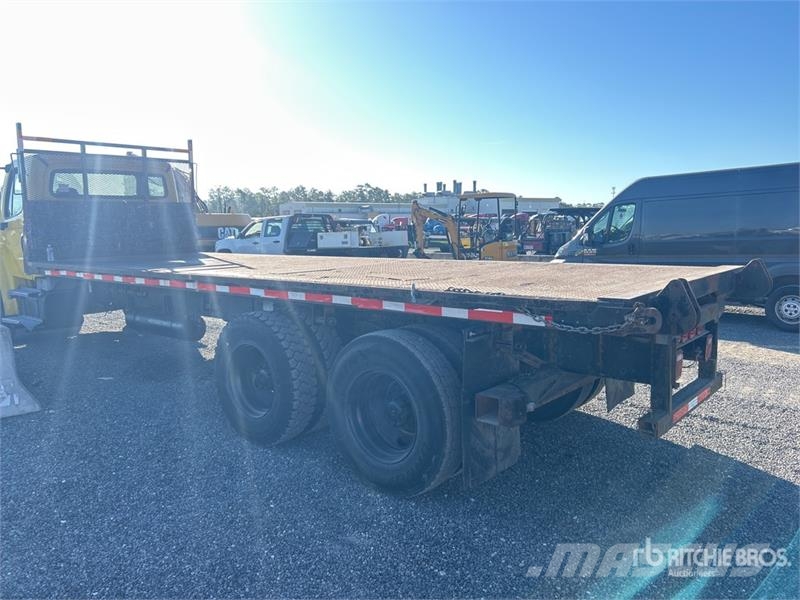 Freightliner M2 106 Madelautod