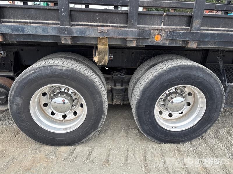 Freightliner M2 106 Autogru