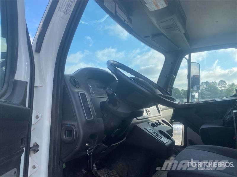 Freightliner M2 106 Portaalsysteem vrachtwagens
