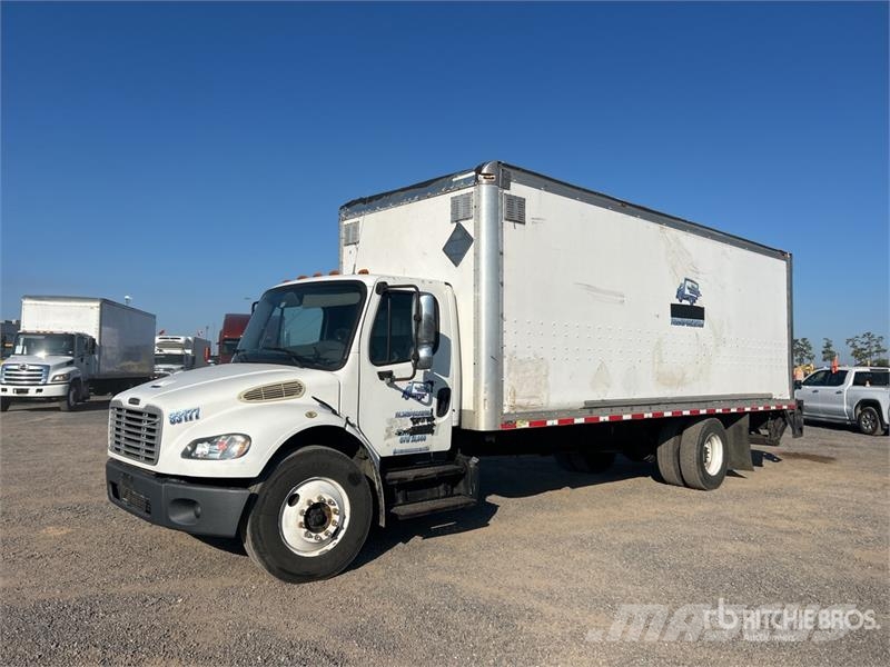 Freightliner M2 106 Tovornjaki zabojniki