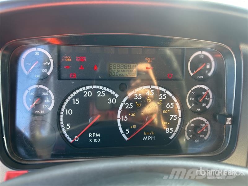 Freightliner M2 106 Madelautod