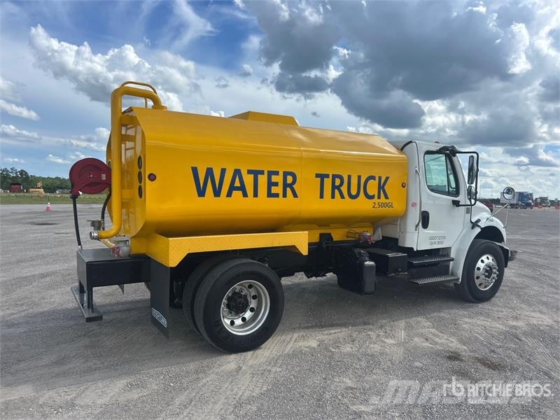 Freightliner M2 106 Ūdens mašīnas