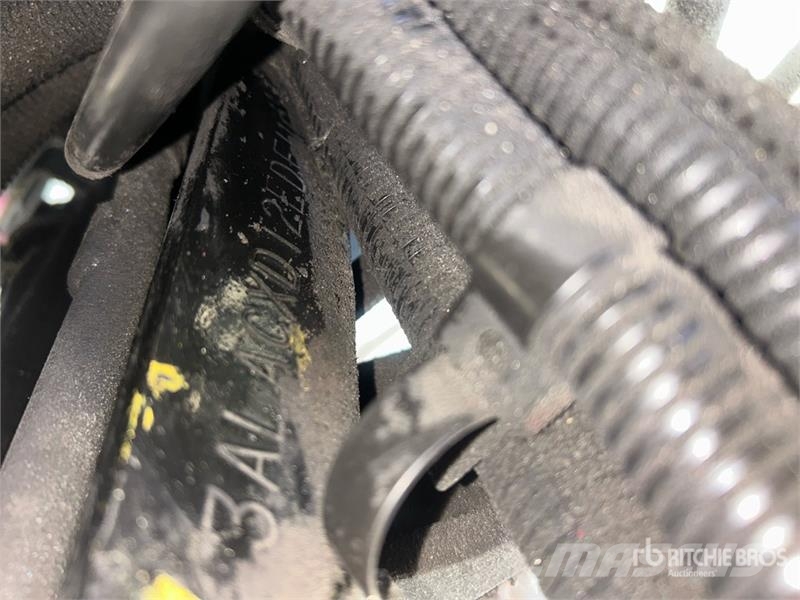 Freightliner M2 106 Тягачі