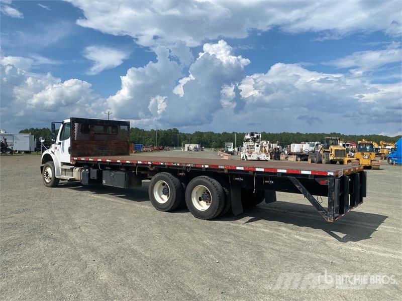 Freightliner M2 106 Caminhões de mesa/dropside