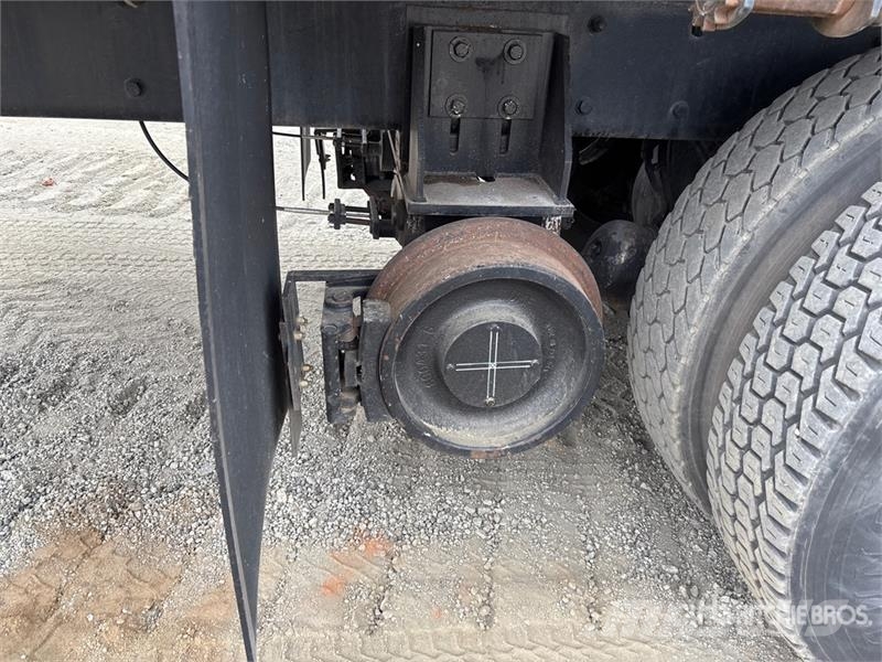 Freightliner M2 106 Autogru