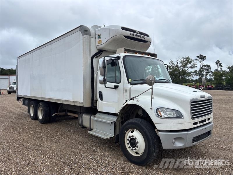 Freightliner M2 106 Грузовики-Рефрижераторы